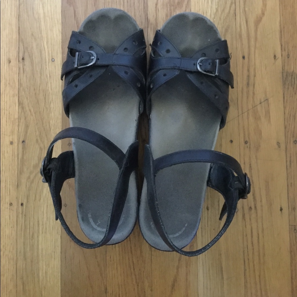 Dansko black leather sandal